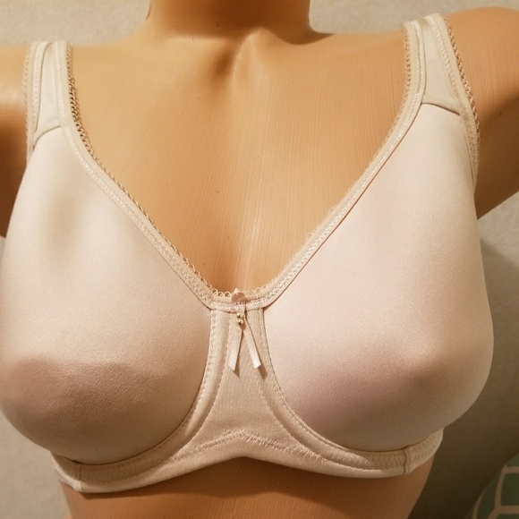 Basic Beauty Spacer Underwire T-Shirt Bra - Picture 2 of 5